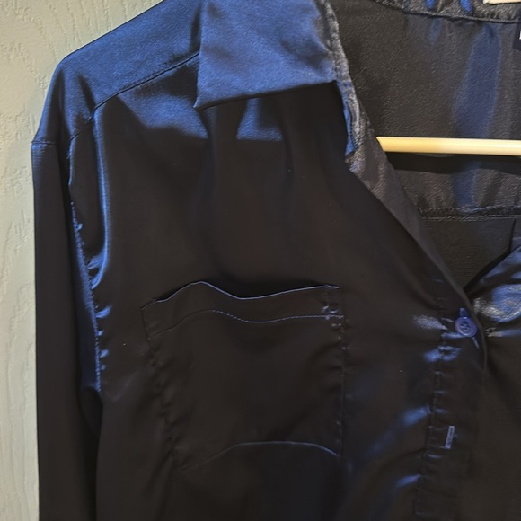 TCEC button down small - Picture 3 of 5